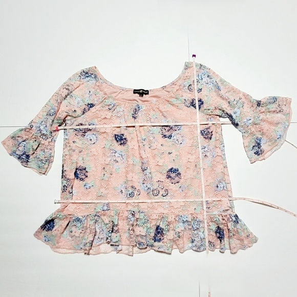 Almost Famous On / Off Shoulder Peplum Pink Lace Stretch Pop Over Top (L) - Picture 10 of 10